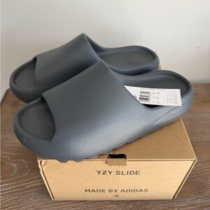 Adidas YZY Slide in Charcoal